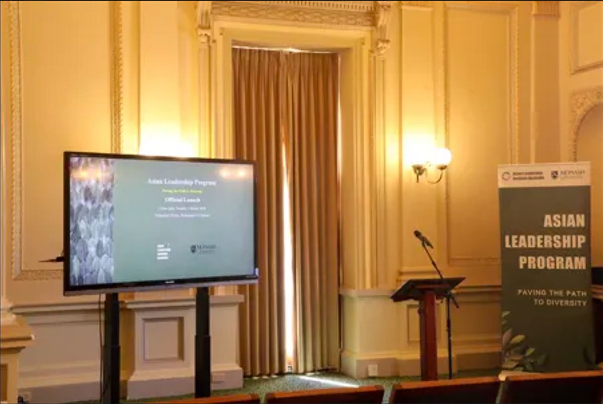 Congratulations on the Successful Launch of Asian Leadership Program (祝贺“亚裔领袖计划”成功启动)